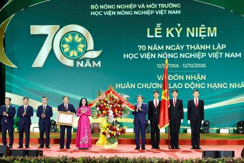 Chủ tịch Quốc hội dự Lễ kỷ niệm 70 năm thành lập Học viện Nông nghiệp Việt Nam