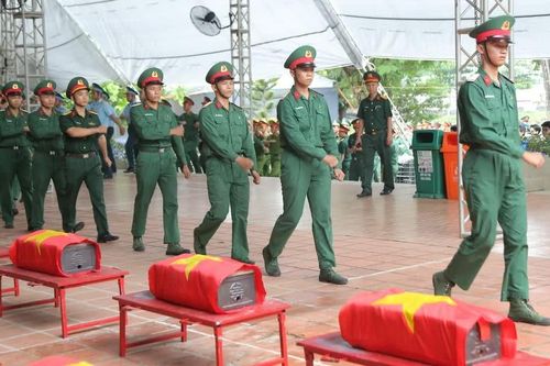 Lễ viếng, truy điệu và an táng hài cốt liệt sĩ tại Công viên Lê Thị Riêng