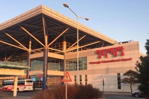 Cháy pin sạc dự phòng trên máy bay ở Hàn Quốc, 43 hành khách bỏ chuyến