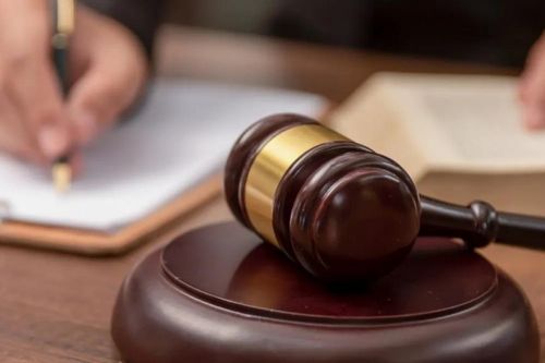 AI đang khiến luật sư phải thay đổi cách làm việc và tính phí