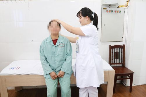Đau lưng triền miên suốt 2 năm, bất ngờ phục hồi chỉ sau một mũi tiêm