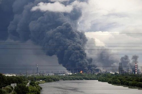 Ukraine tăng cường loạt cuộc tấn công mới vào cơ sở hạ tầng công nghệ của Nga