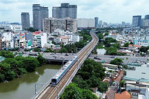 Metro Bến Thành - Suối Tiên đón 40 triệu lượt khách, tính chuyện tăng tàu