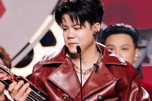 Chân dung ca sĩ từng suýt bị loại khỏi 'Anh trai vượt ngàn chông gai' bất ngờ lội ngược dòng giành Cúp