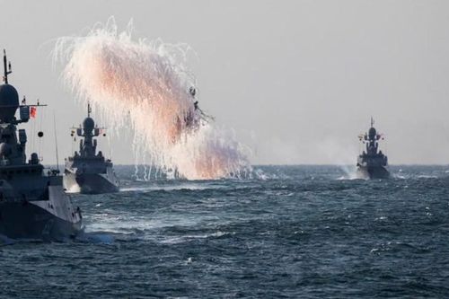 Tàu chiến Nga giăng lưới 'bắt' UAV Ukraine ở biển Caspi