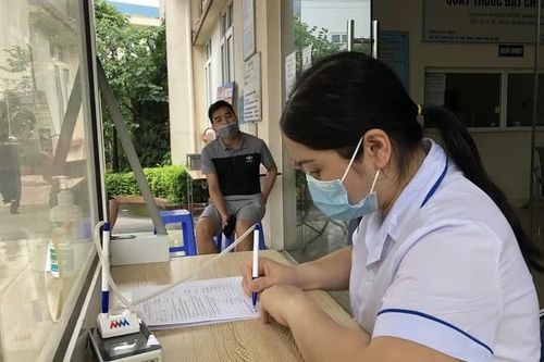 Kiến nghị nâng phụ cấp đối với nhân viên y tế, cộng tác viên dân số