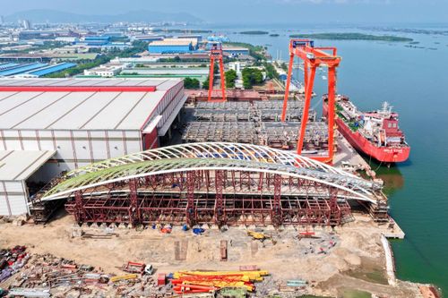 Thử tải thành công cầu đi bộ qua sông Sài Gòn, dự kiến hợp long 21/10