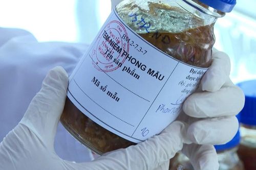 Quảng Ngãi chỉ đạo khẩn sau vụ nghi ngộ độc bánh mì, 135 bệnh nhân đang điều trị