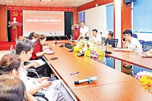 Xây dựng tổ chức đảng trong doanh nghiệp ngoài khu vực nhà nước