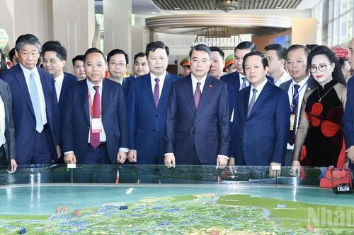 Thủ tướng Lê Minh Hưng dự Hội nghị công bố Quy hoạch tỉnh Hưng Yên thời kỳ 2021-2030, tầm nhìn đến năm 2050
