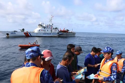 Xây dựng các vùng Cảnh sát biển Việt Nam vững mạnh toàn diện 'mẫu mực, tiêu biểu'