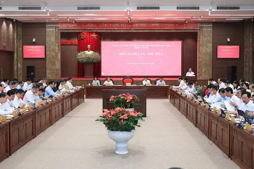 Bí thư Thành ủy Hà Nội yêu cầu hệ thống chính trị Thủ đô quyết tâm cao hơn để đạt mục tiêu tăng trưởng năm 2026