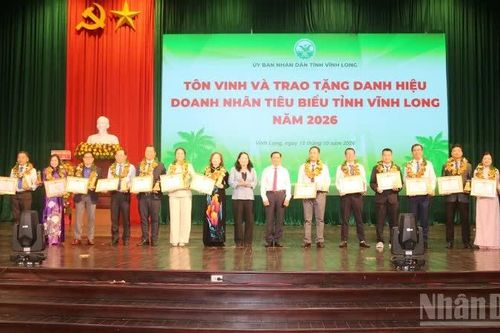 Vĩnh Long cam kết cùng doanh nghiệp xây dựng môi trường đầu tư thân thiện, minh bạch