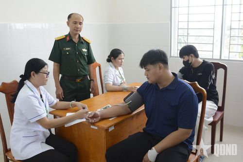 Nhiều biện pháp nâng cao chất lượng tuyển quân