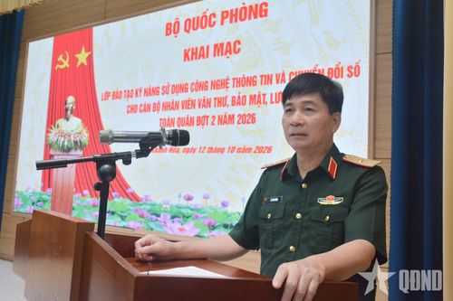 Bồi dưỡng kỹ năng sử dụng công nghệ thông tin cho cán bộ, nhân viên văn thư, bảo mật, lưu trữ toàn quân