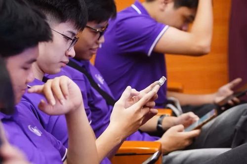 Chuyên gia khuyến cáo đến sinh viên 3 dấu hiệu trong các kịch bản lừa đảo trực tuyến