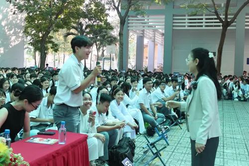 Giải mã bí mật 'Tuổi học trò có nên yêu'