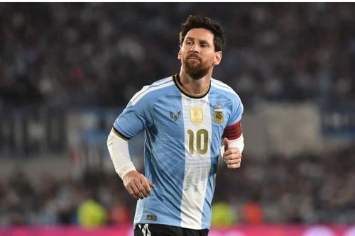 Cựu Chủ tịch Barca bất ngờ chỉ trích Messi