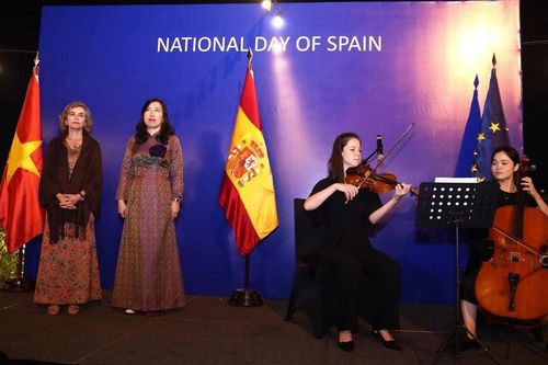 Kỷ niệm Quốc khánh Tây Ban Nha tại Hà Nội, hướng tới 50 năm quan hệ Việt Nam – Tây Ban Nha
