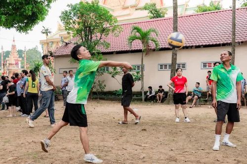Vĩnh Long: Nhiều trò chơi dân gian sôi động tại lễ hội Sene Dolta