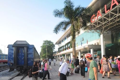Đường sắt Hà Nội - Lào Cai tăng lên 3 đôi tàu khách/ngày