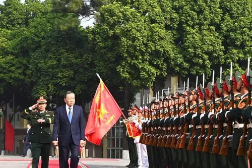 Tổng Bí thư, Chủ tịch nước dự Lễ kỷ niệm 80 năm Ngày truyền thống Lực lượng vũ trang Quân khu 2