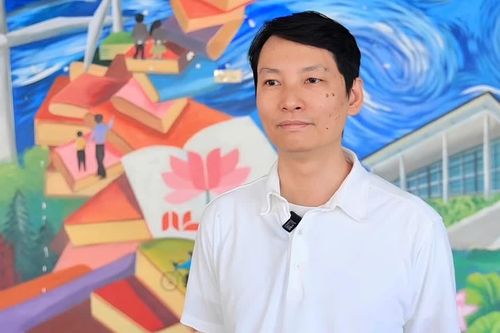 Thầy giáo 'cãi thắng' 13 điểm, giúp học sinh Việt Nam đổi màu huy chương Olympic quốc tế