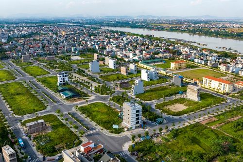 Mẹ kế mất 6 năm, hai chị em cùng cha khác mẹ tranh chấp đất