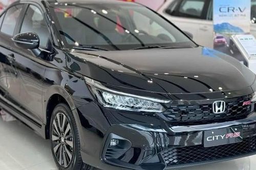 Xe sedan cỡ B tháng 9: Honda City bật tăng, bám đuổi quyết liệt Toyota Vios