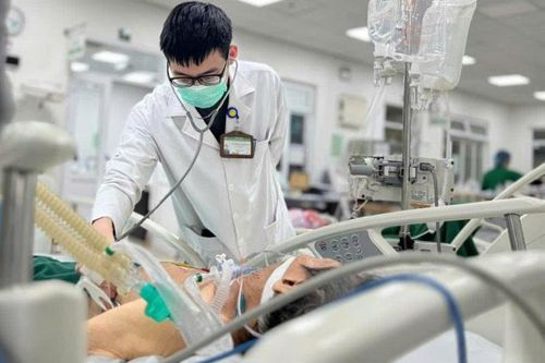 2 người đàn ông Hà Nội nguy kịch do cúm A