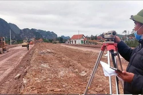 Quảng Ninh kích hoạt chiến dịch '90 ngày đêm' khơi thông nguồn lực phát triển​