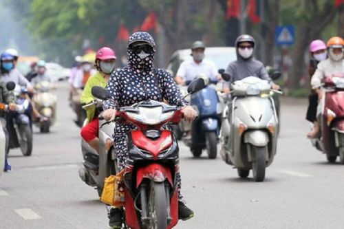 Dự báo thời tiết 12/10/2026: Miền Bắc nắng ráo, nhiều nơi có mưa dông