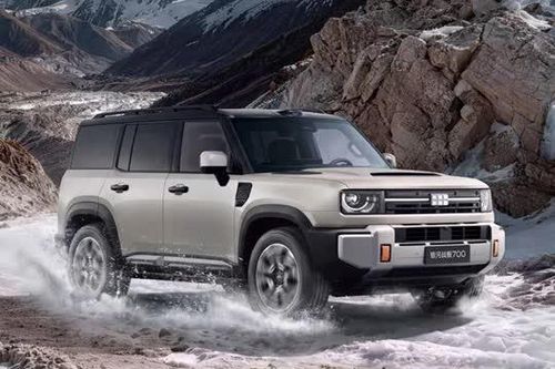 SUV địa hình công suất 1.114 mã lực, giá khởi điểm gần 700 triệu đồng