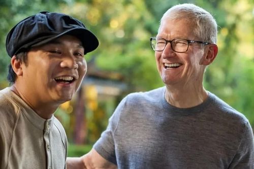Tin nóng công nghệ 12/10: iPhone gập có thể khan hàng, Tim Cook đến Trung Quốc