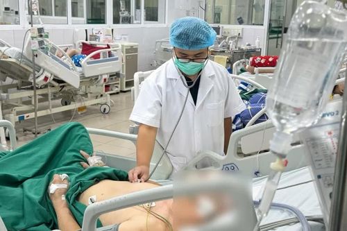 Nhiều ca cúm A ở trẻ em, người già: Có thể suy hô hấp dù chỉ sốt nhẹ