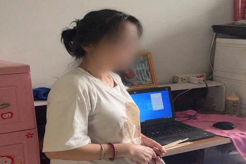 Bắt quả tang người phụ nữ gọi hàng nghìn cuộc điện thoại, giăng bẫy nhận tiền an sinh