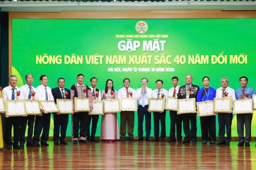 Trung ương Hội Nông dân Việt Nam gặp mặt 96 nông dân Việt Nam xuất sắc 40 năm đổi mới