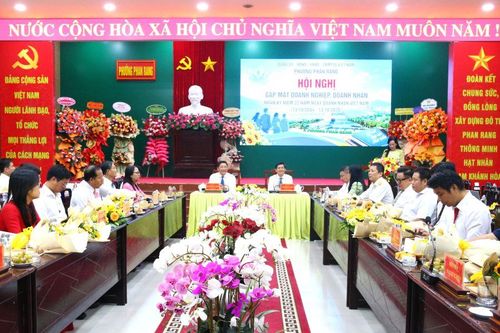 Phường Phan Rang gặp mặt các doanh nghiệp nhân Ngày Doanh nhân Việt Nam