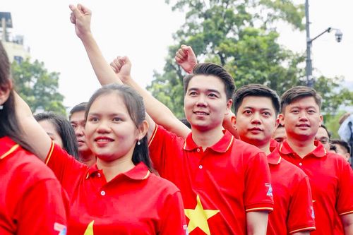 Chủ tịch Hội LHTN Việt Nam phường Duy Tiên nhận Giải thưởng Nguyễn Chí Thanh năm 2026