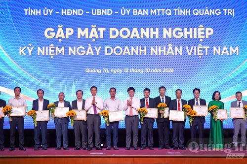 Lãnh đạo tỉnh gặp mặt doanh nghiệp, nhà đầu tư tiêu biểu