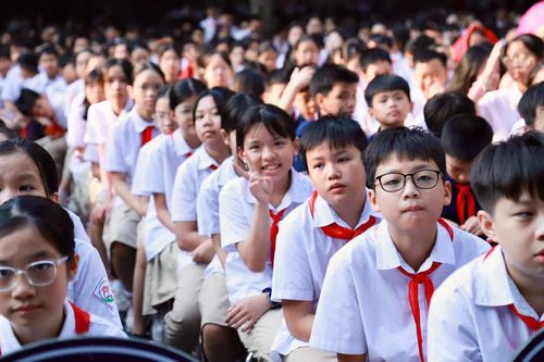 Hà Nội siết công khai chương trình liên kết trong trường học