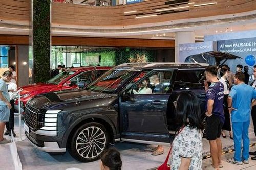 Mua ôtô, xe máy: Hóa đơn đủ thông tin, không phải nộp hồ sơ khai lệ phí trước bạ