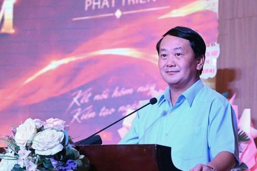 Tuyên Quang chúc mừng các doanh nghiệp, doanh nhân hướng tới mục tiêu tăng trưởng bền vững