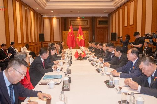 Chủ tịch Quốc hội Trần Thanh Mẫn tiếp các Nhân sĩ hữu nghị Trung Quốc