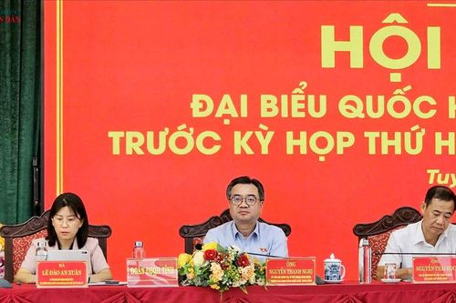 Trưởng Ban Chính sách, chiến lược Trung ương Nguyễn Thanh Nghị tiếp xúc cử tri phường Tuy Hòa, Bình Kiến, Phú Hòa