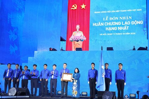 Hội Liên hiệp Thanh niên Việt Nam đón nhận Huân chương Lao động hạng Nhất