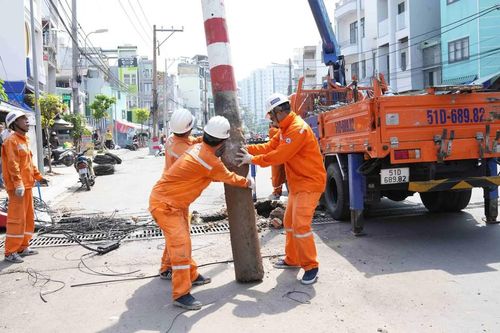Điện lực Thành phố Hồ Chí Minh hoàn tất di dời trụ điện đường Chu Văn An