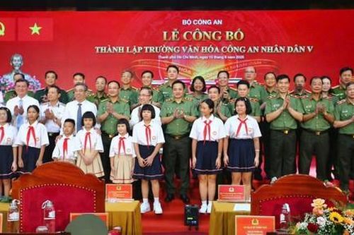 Trường Văn hóa Công an Nhân dân V (TPHCM): Đem yêu thương đắp bồi tri thức nhân cách