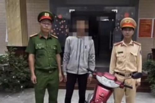Thanh niên buông cả hai tay khi điều khiển xe máy bị tịch thu phương tiện