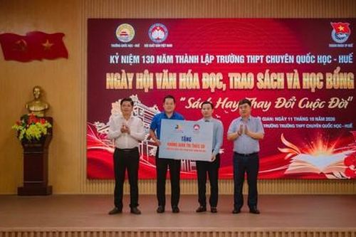 Thư viện số Việt Nam trao tặng Không gian tri thức số cho Thành đoàn Huế